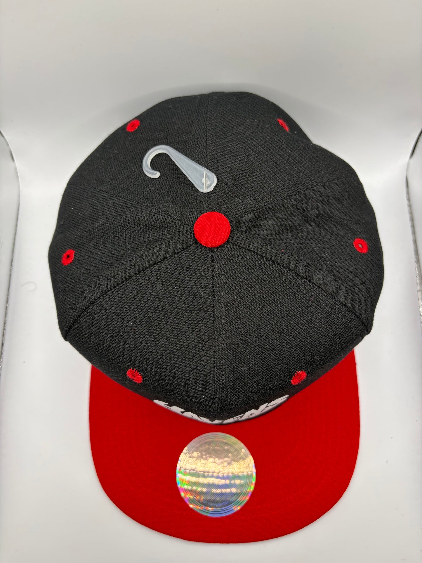 Haven Star Snapback – Black Red Beak
